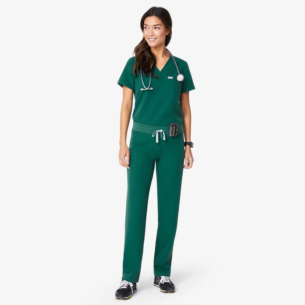 Figs Hunter Green Scrub Set
